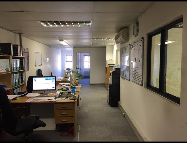 279M² FACTORY RENTED IN WESTLAKE